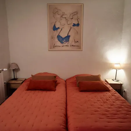 Guest house Les Maisons De Chante Oiseau 3*