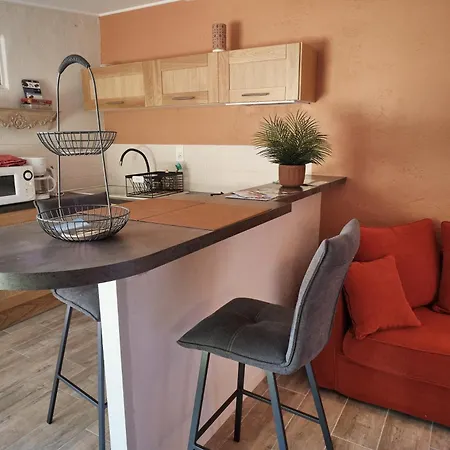 Guest house Les Maisons De Chante Oiseau 3*
